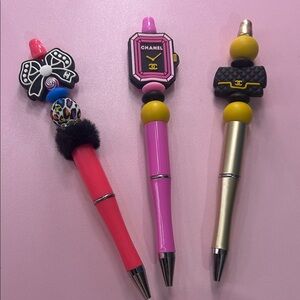 Fashion pens bundle of 3